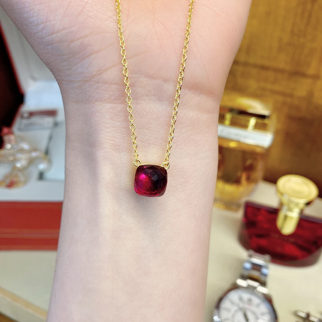 黑标K朵朵红色宝宝轻奢项链DOISGIA