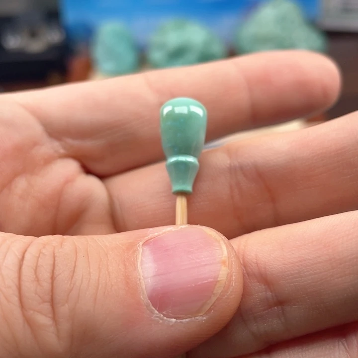 绿松石颈饰未镶嵌