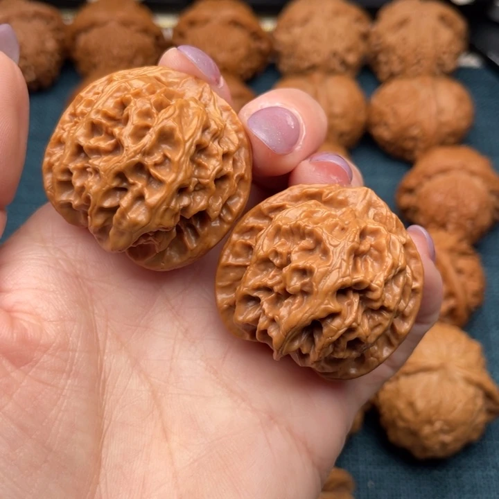 文玩核桃把件全品苹果园37