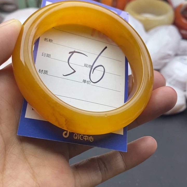 石英质玉未镶嵌手镯