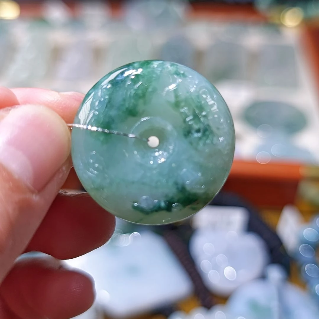 颈饰未镶嵌翡翠一