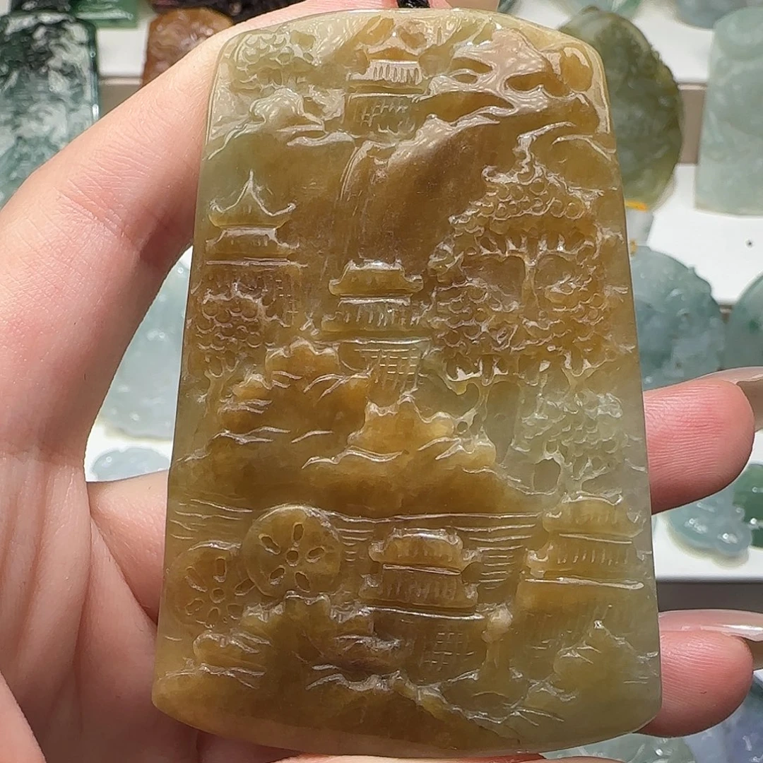 翡翠未镶嵌颈饰天然缅甸翡翠山水