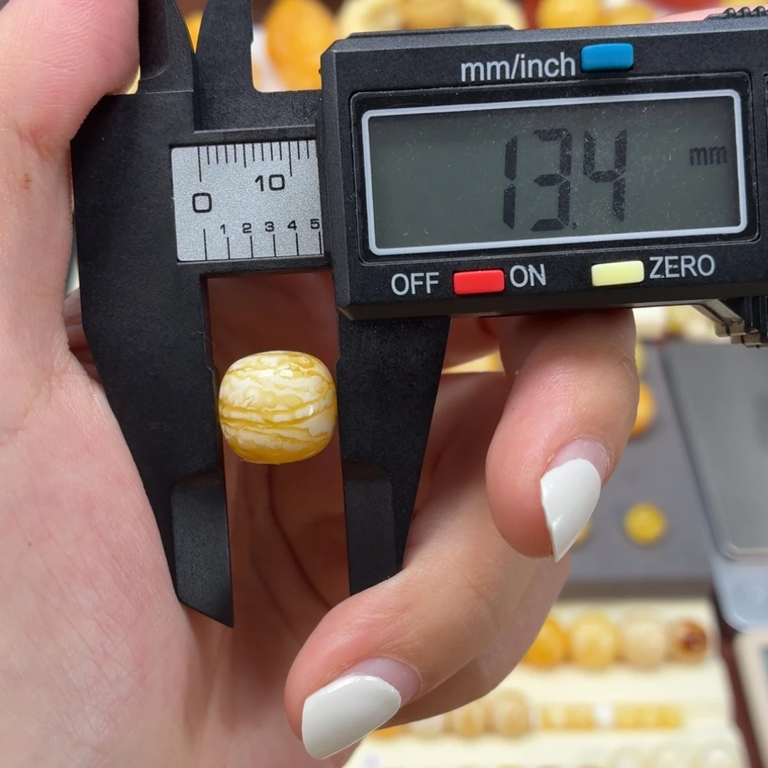 琥珀未镶嵌裸石俄料虎皮纹老型13.4mm