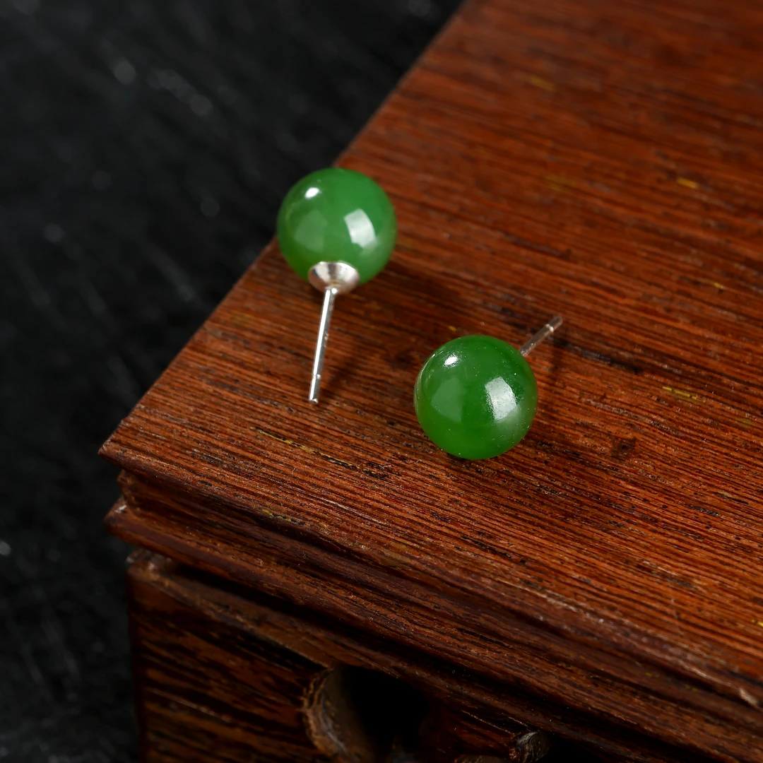 和田玉碧玉耳钉多样性发一尺寸7-8mm