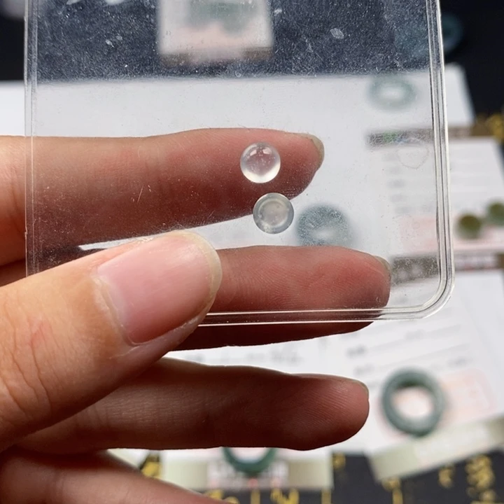 翡翠戒指未镶嵌是***～翡翠戒心