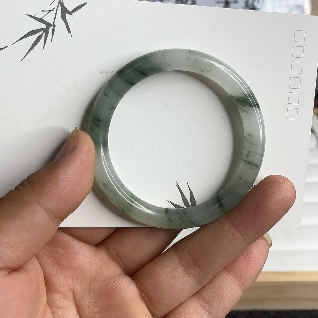 未镶嵌手镯石英质玉121