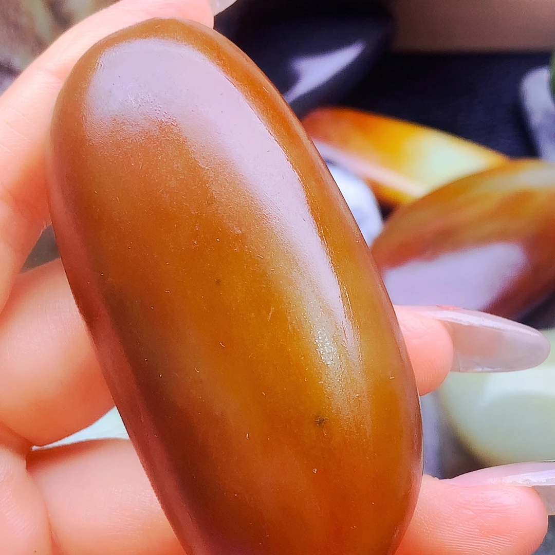 未镶嵌和田玉（糖玉）把件