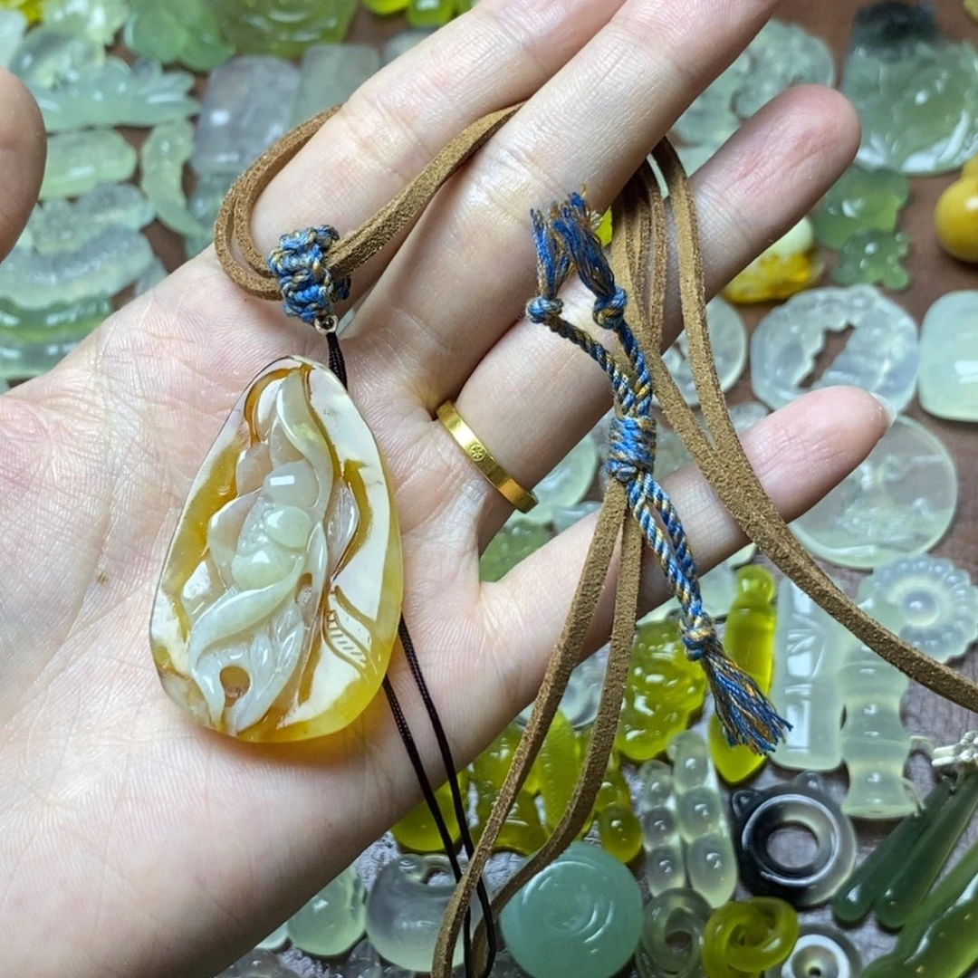 蛇纹石玉合金颈饰