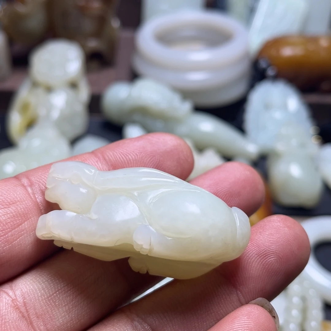 和田玉未镶嵌挂件