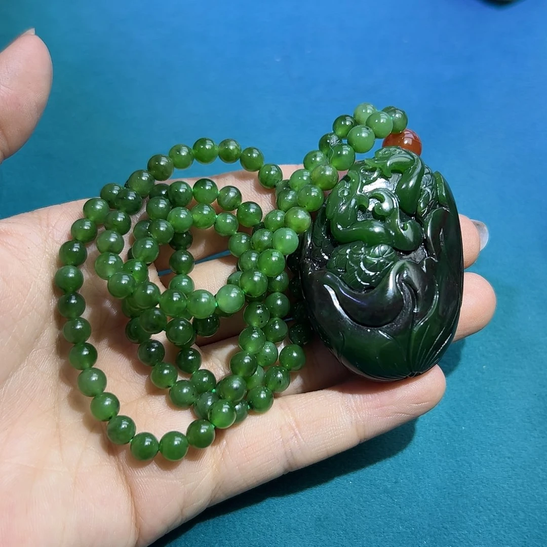 和田玉颈饰未镶嵌