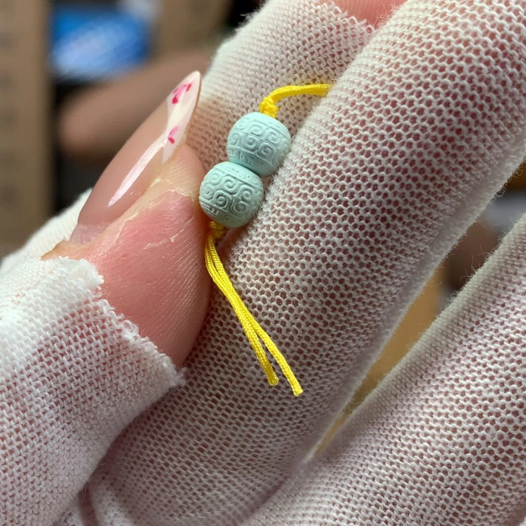 绿松石未镶嵌挂件