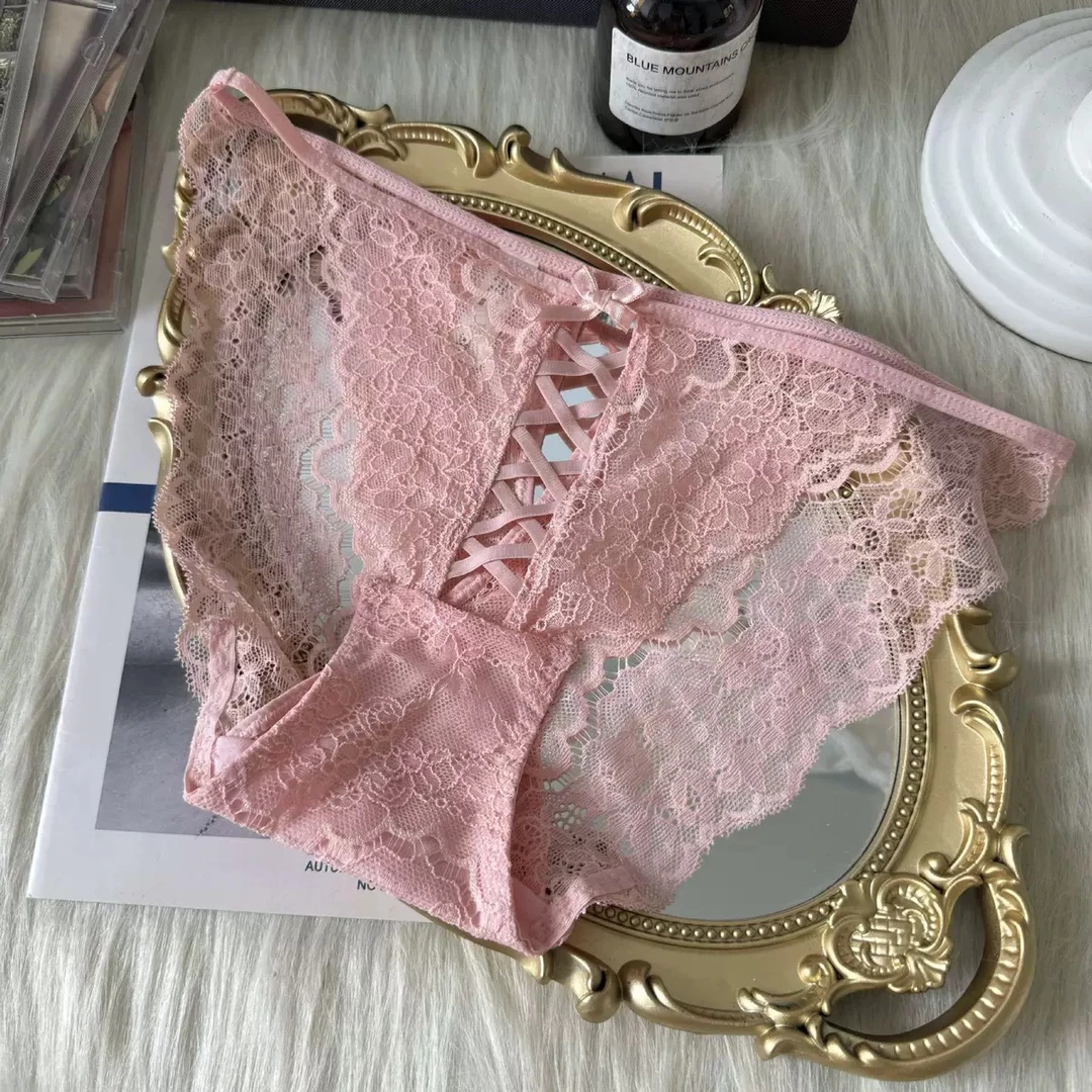 性感镂空蕾丝女士内裤纯欲风透气薄款三角裤时尚