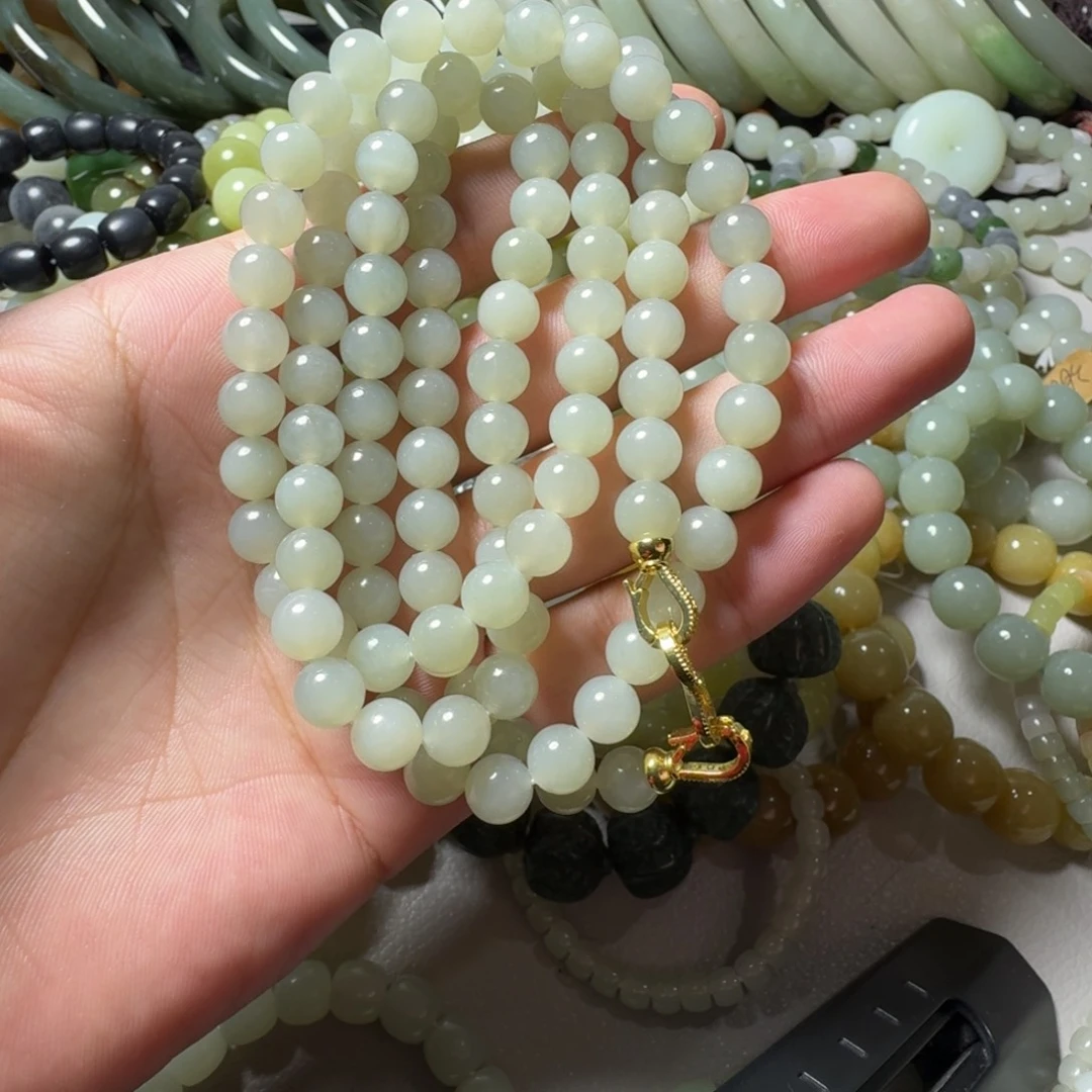 和田玉未镶嵌手串