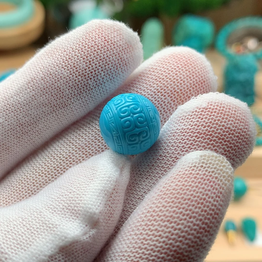 绿松石未镶嵌颈饰