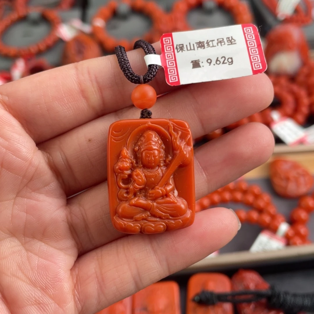 南红玛瑙未镶嵌雕刻