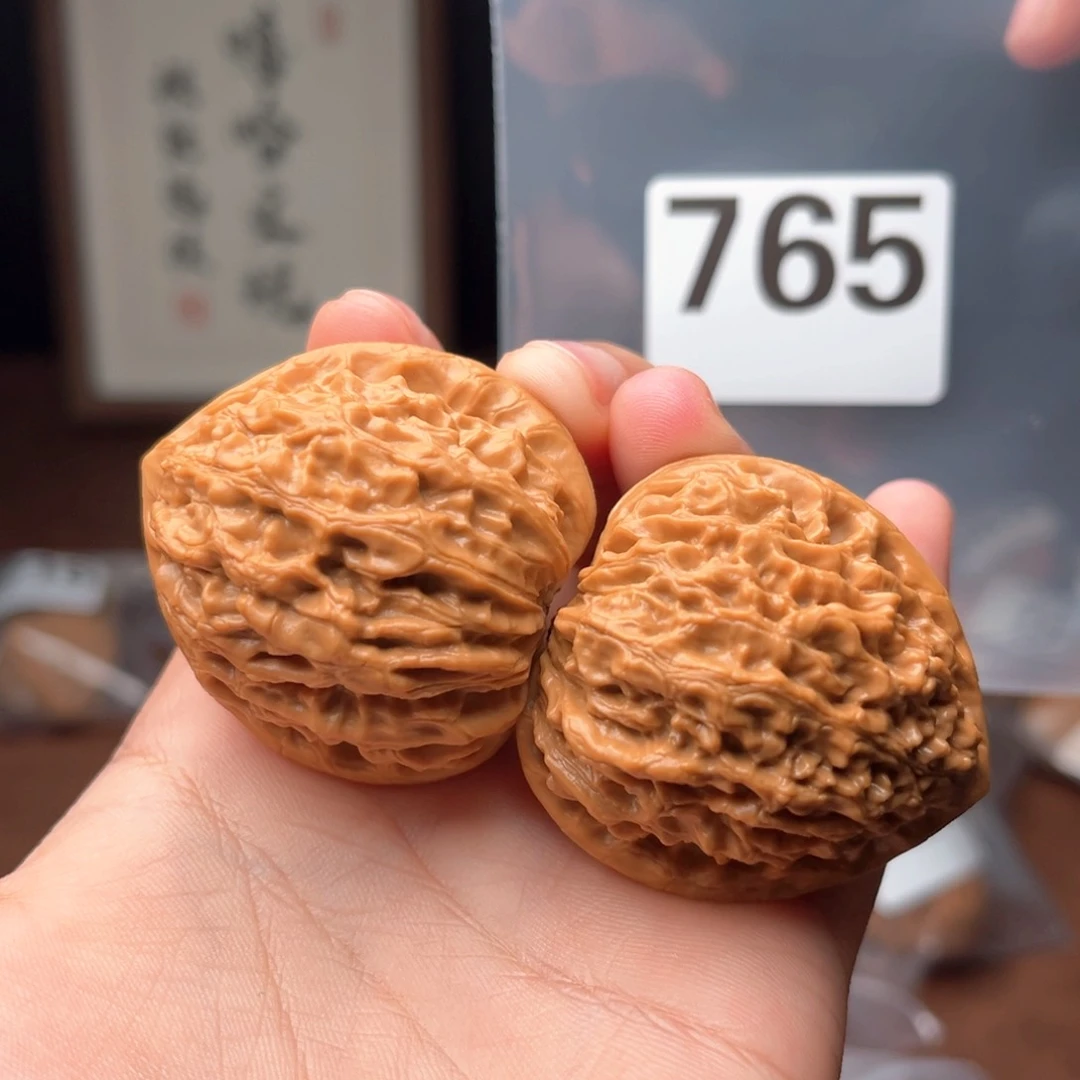文玩核桃吊坠金牛41