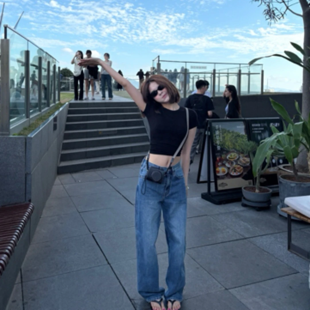 陈椿儿 宽松阔腿牛仔裤显瘦拖地设计感