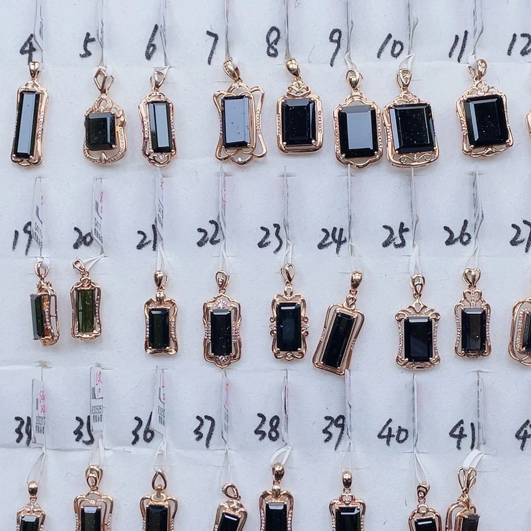 碧玺吊坠(不含链)18K金镶嵌