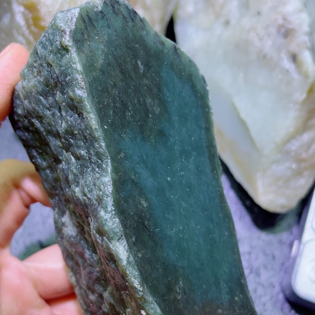 和田玉未镶嵌珠宝半成品