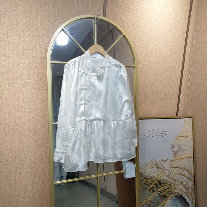 CN21孕妇白色上衣M90-120 L130XL140