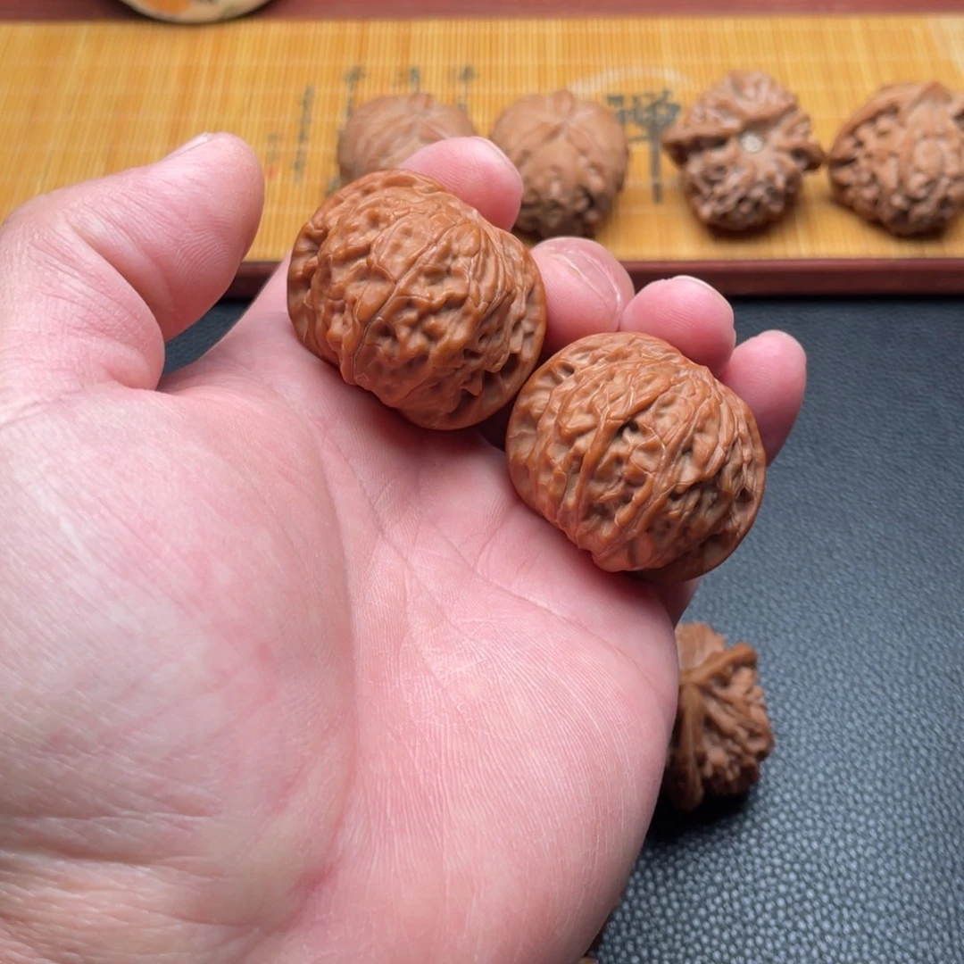 核桃文玩核桃磨盘狮子头