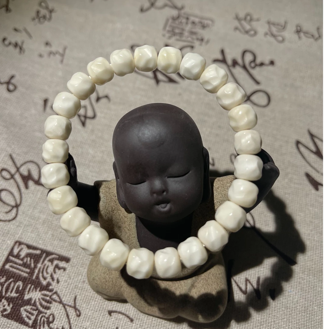 白玉菩提卡9无相单圈25颗