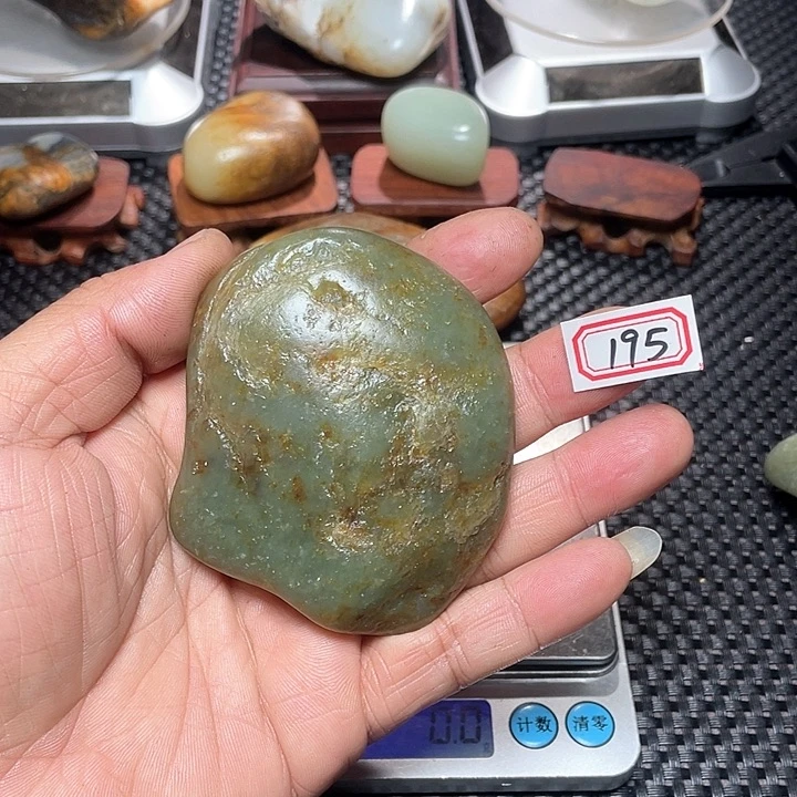 未镶嵌和田玉挂件195