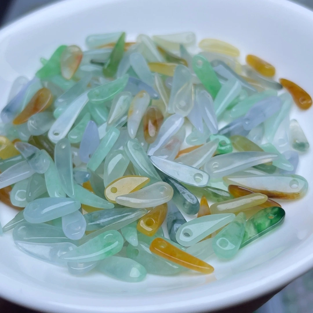 翡翠三彩小辣椒10个一份