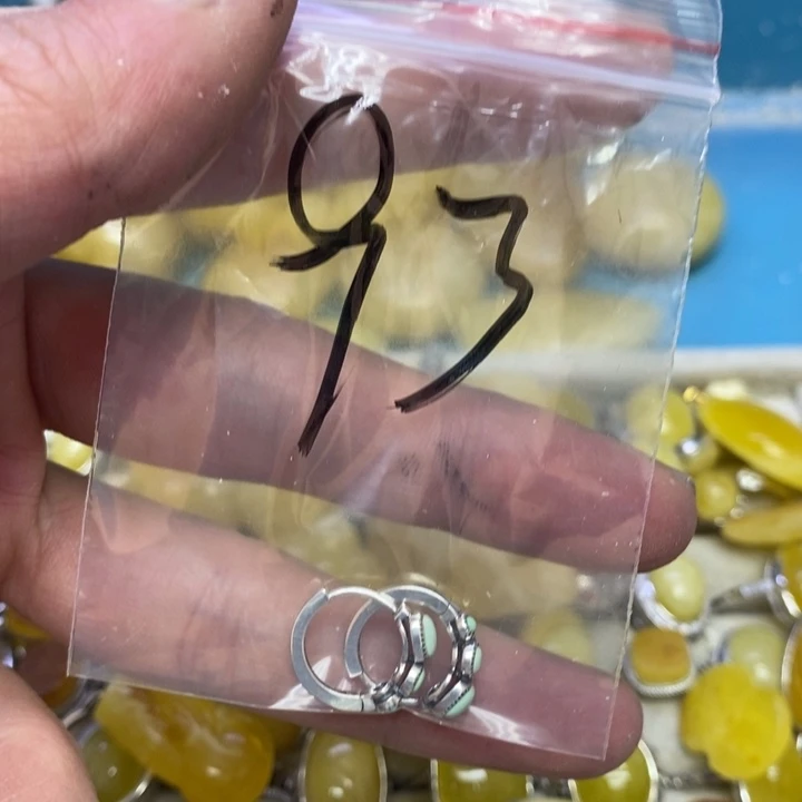 蜜蜡裸石银S925镶嵌耳坠