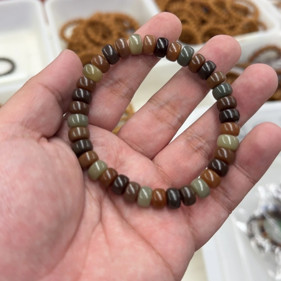 白玉菩提吊坠白色683