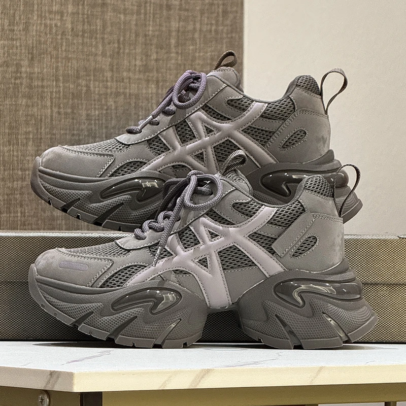 今年流行爆款老爹鞋女2025秋季新款网红厚底复古时尚休闲运动鞋子