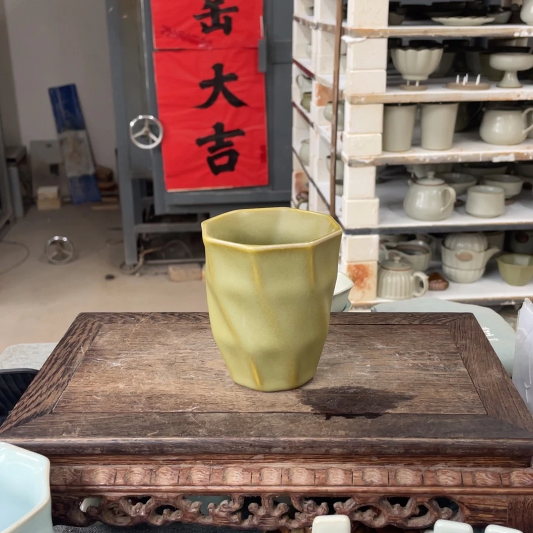 瓷片茶沫釉水立方杯