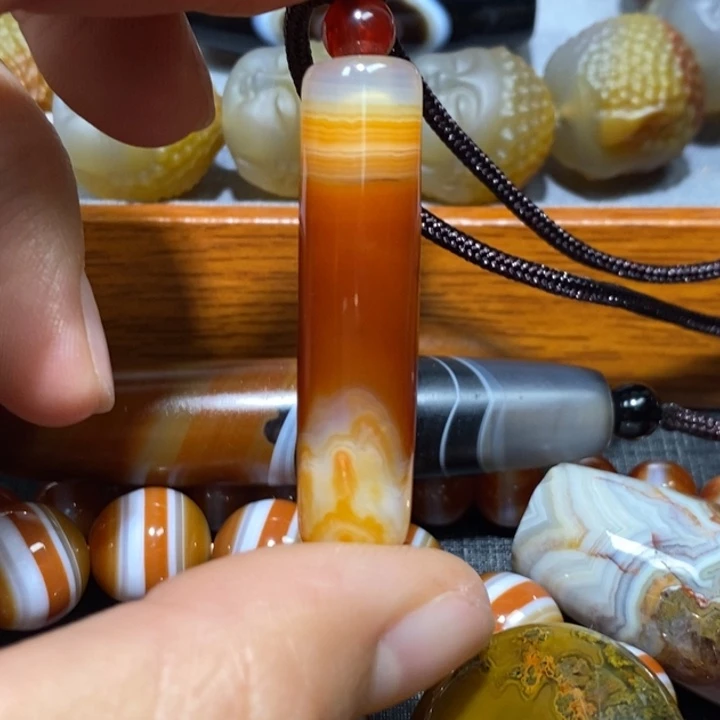 玛瑙/玉髓未镶嵌颈饰