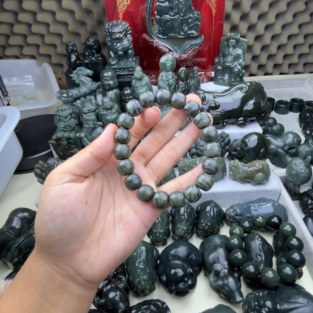 和田玉（糖玉）未镶嵌颈饰