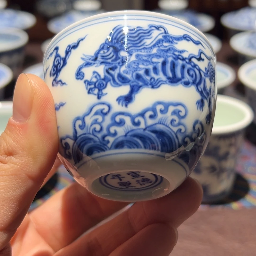 杯青花海水象形龙小缸杯口径约6.5厘米
