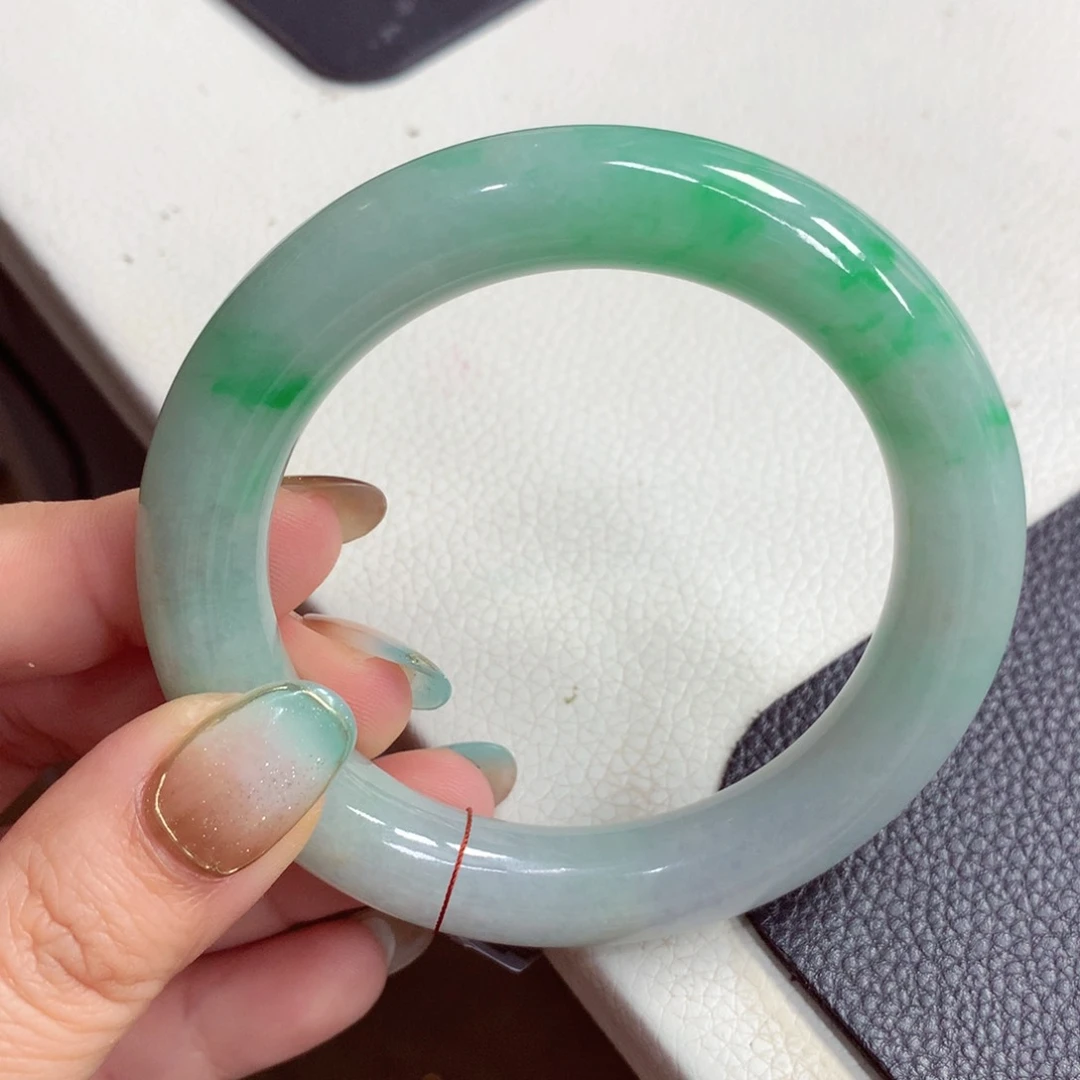 未镶嵌手镯翡翠缅甸