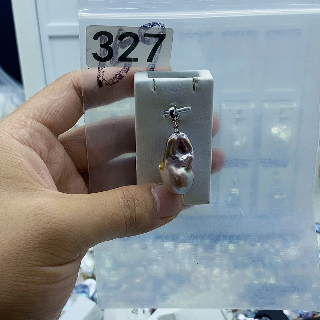 淡水珍珠合金颈饰