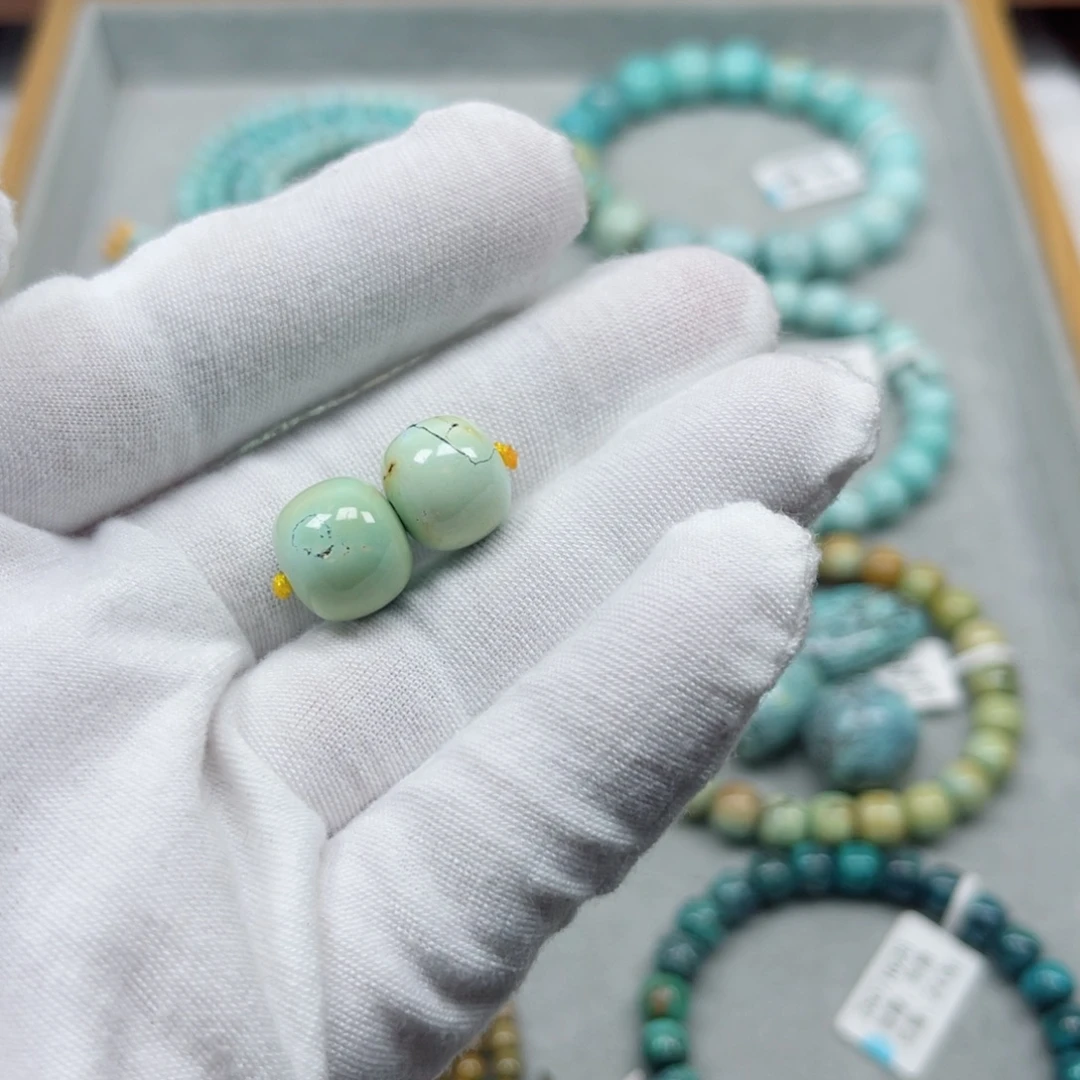 绿松石未镶嵌挂件