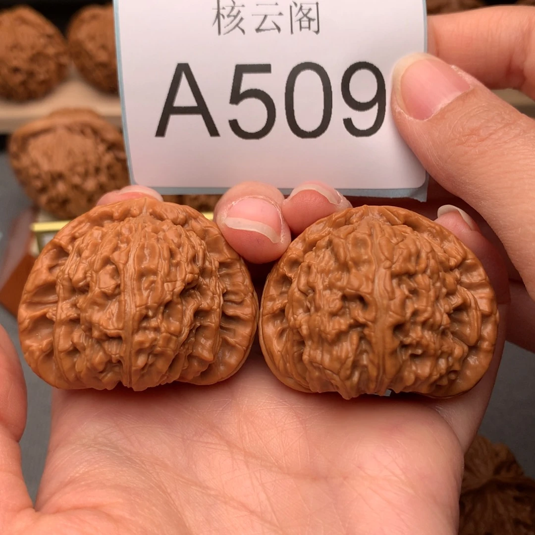 文玩核桃把件42三角白福利对