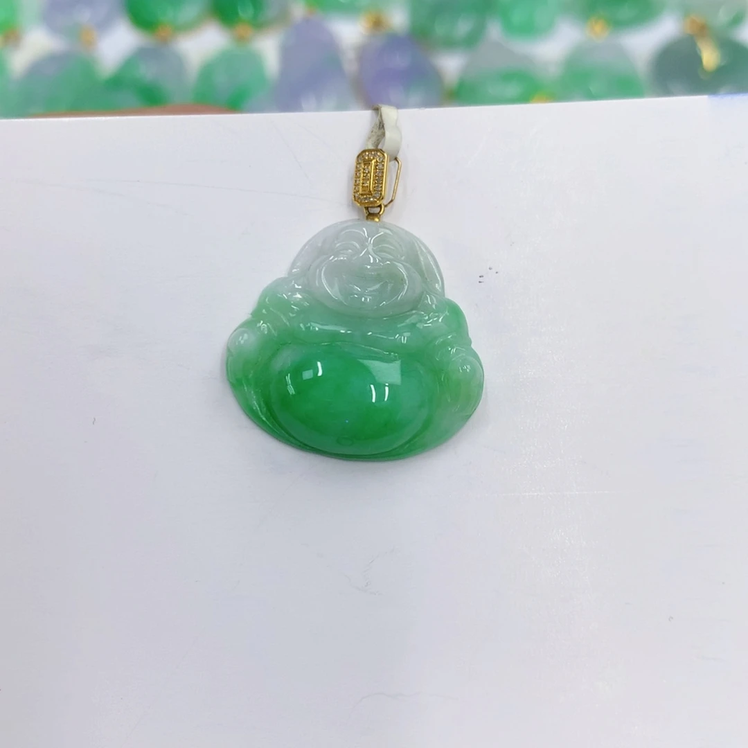 翡翠18K金镶嵌颈饰翡翠