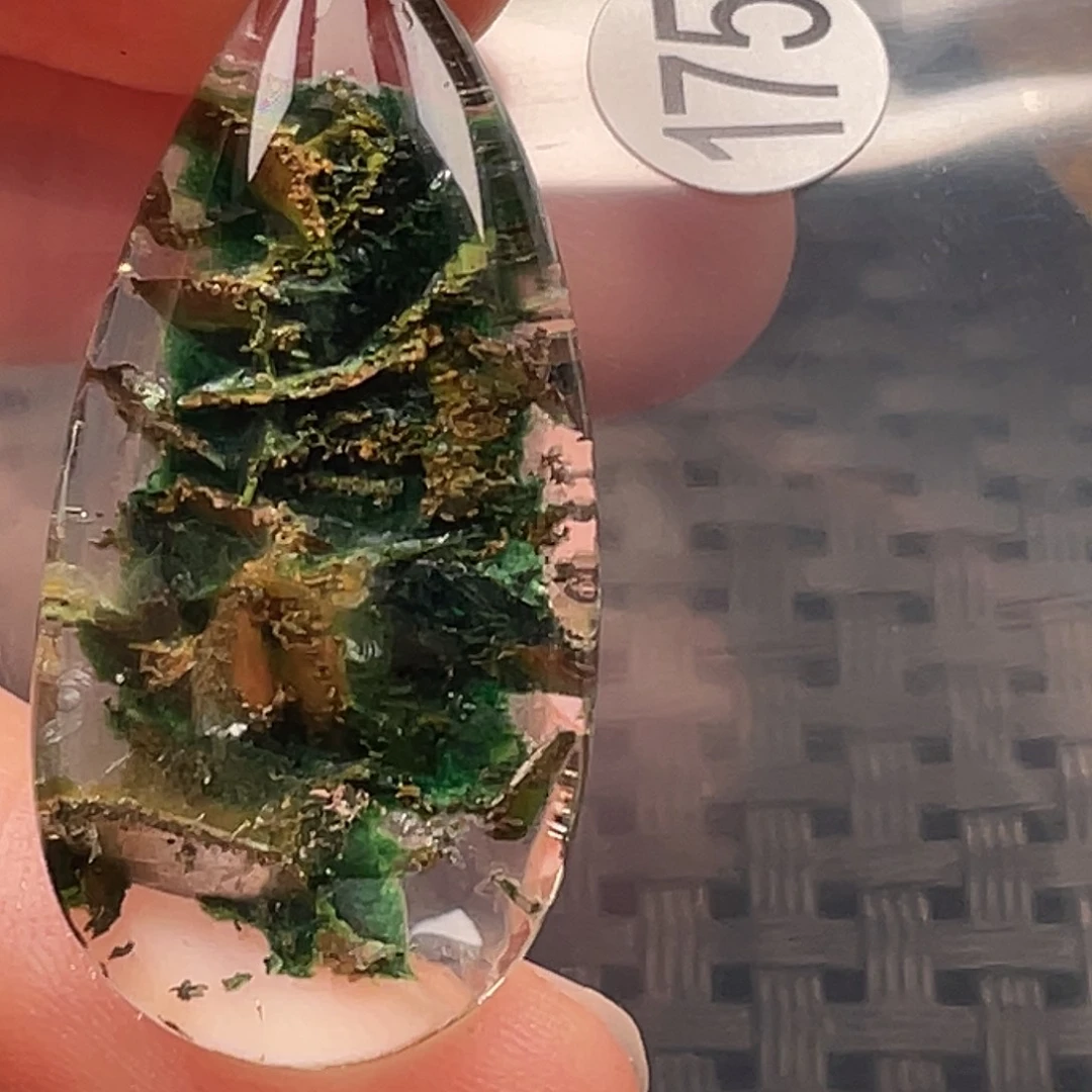 阳***光水晶颈饰未镶嵌天然