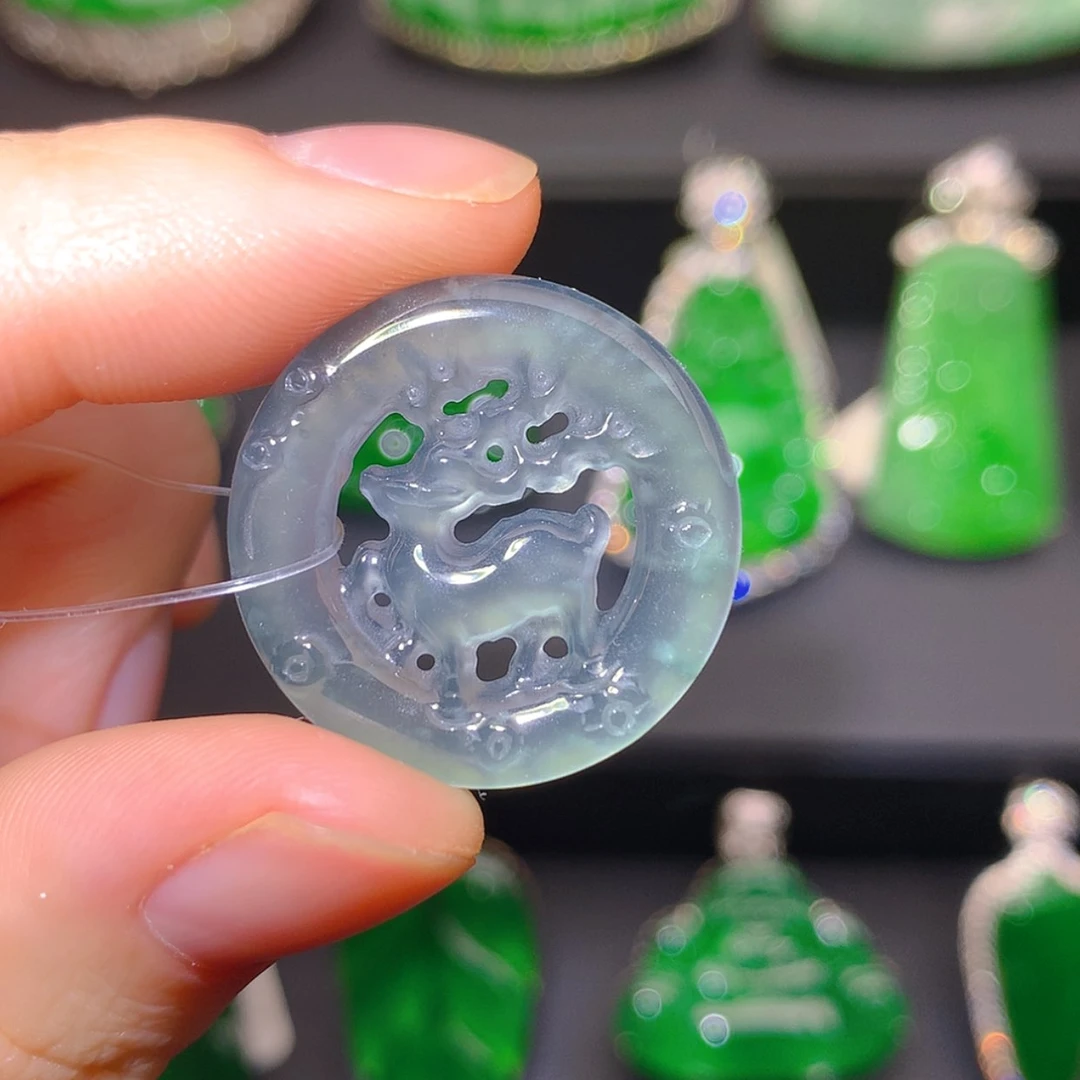 【闪购商品】翡翠未镶嵌吊坠(不含链)