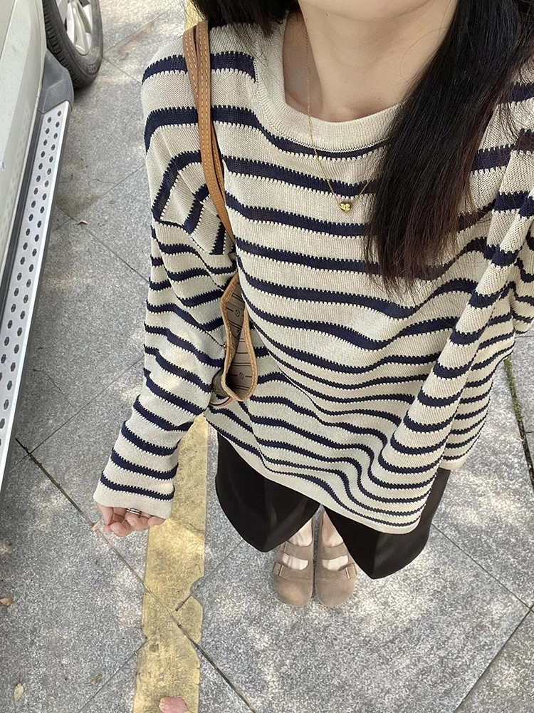 春夏百搭休闲长袖圆领条纹套头T恤宽松上衣