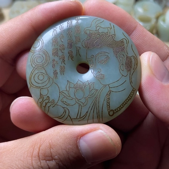 和田玉未镶嵌挂件