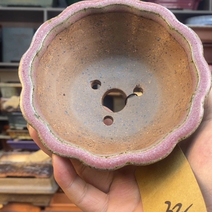 红陶一**当宜兴紫砂