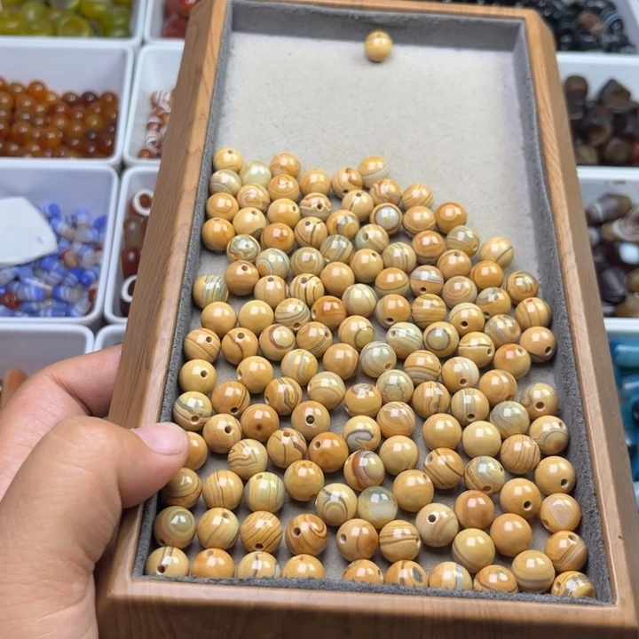 琉璃非金属新货随机发1.5元1颗