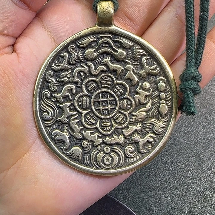 阿****铜铁合金类藏传工艺品九宫八卦