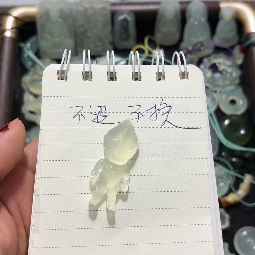 ****.未镶嵌蛇纹石玉颈饰