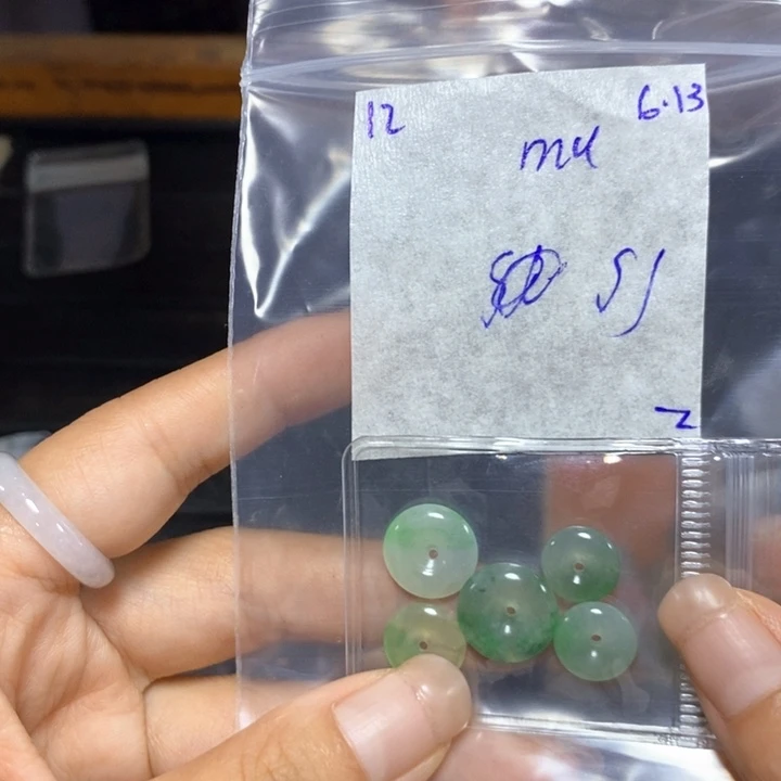 定制翡翠未镶嵌不退
