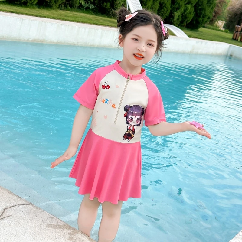 女童夏季新款魔童连体泳衣小女孩哪吒连衣裙泳装海边度假衣沙滩衣